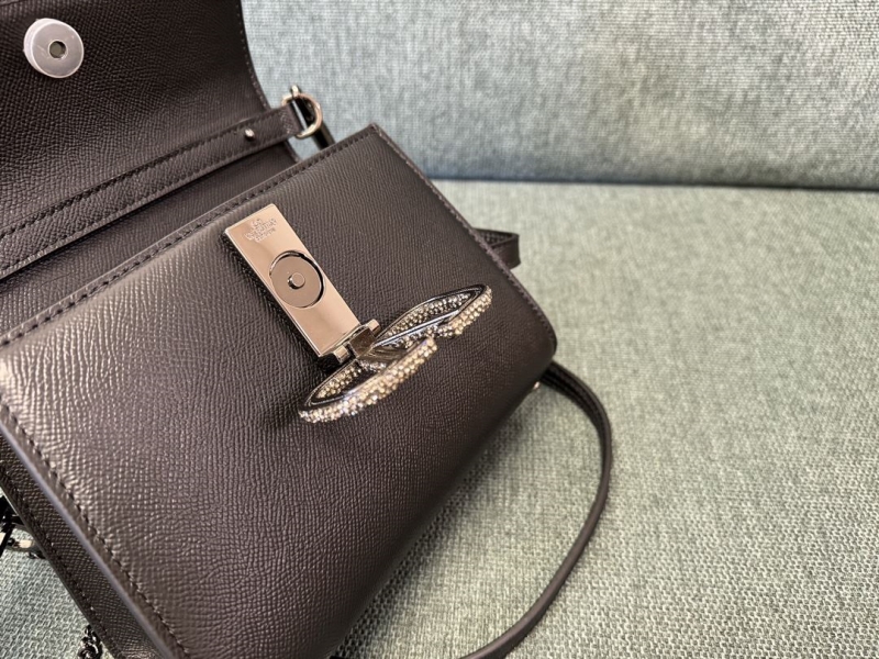 Va1e*ntin0 top handle bag
